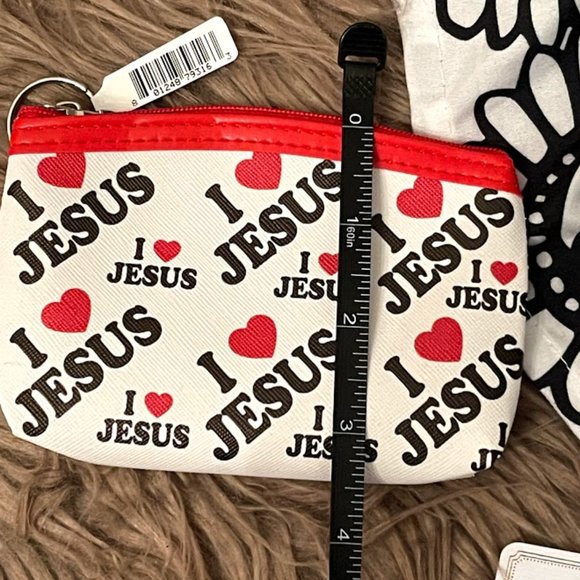 COPY - I Love Jesus Keychain and Brooch Set - Picture 4 of 7